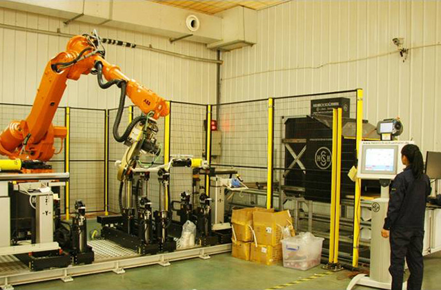 德国进口全自动数控机器人